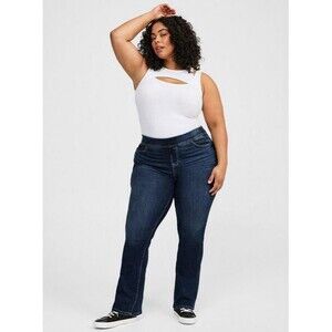 Torrid Lean Jean Pull On Lean Jean Slim Boot Super Soft Jeans Size 4S (26) NWT